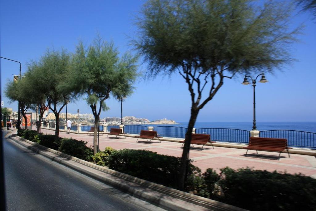 Luxury Apartment With Valletta And Harbour Views 斯利马 外观 照片