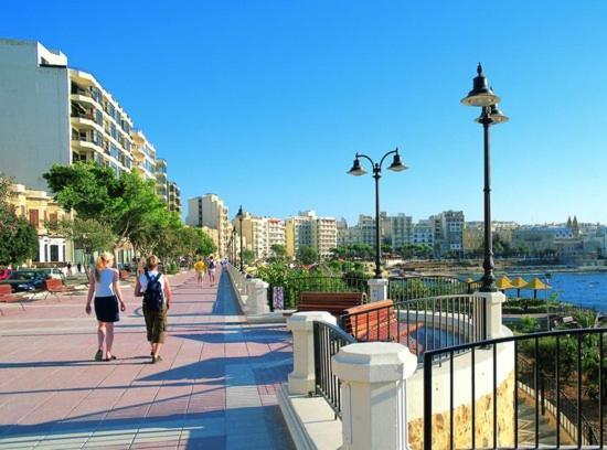 Luxury Apartment With Valletta And Harbour Views 斯利马 外观 照片